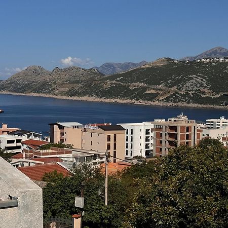 Villa Del Mare Добра вода Екстериор снимка