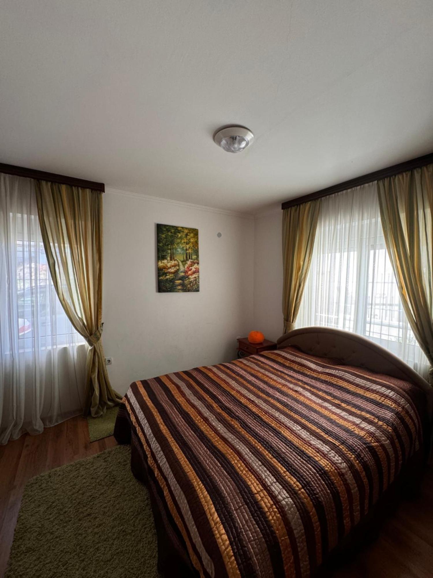 Villa Del Mare Добра вода Екстериор снимка