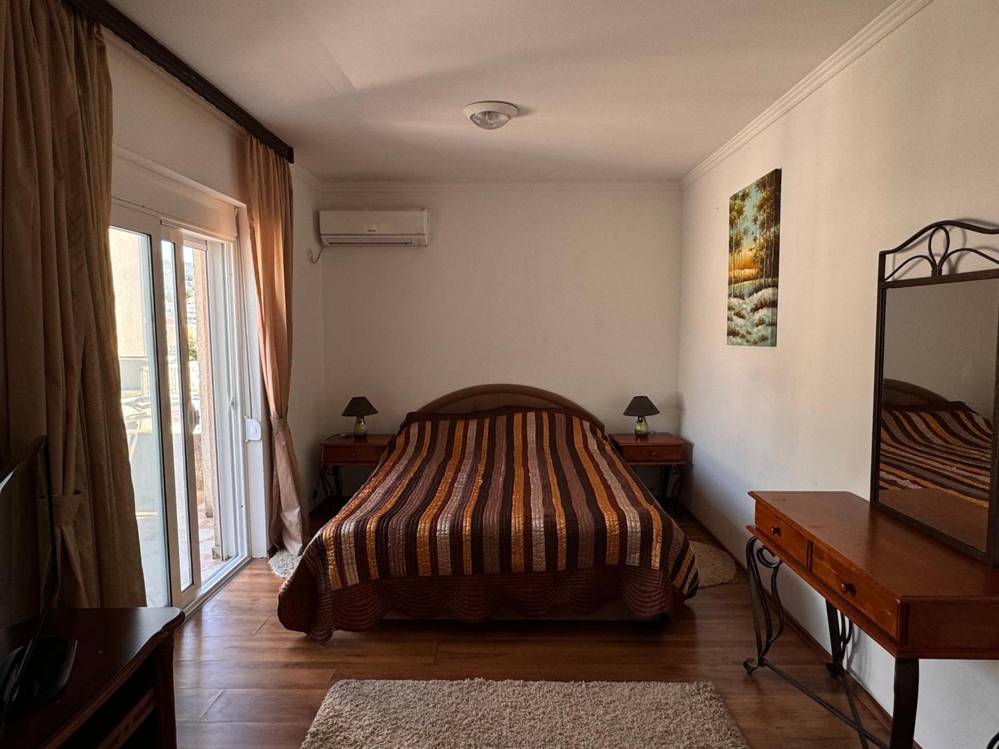 Villa Del Mare Добра вода Екстериор снимка